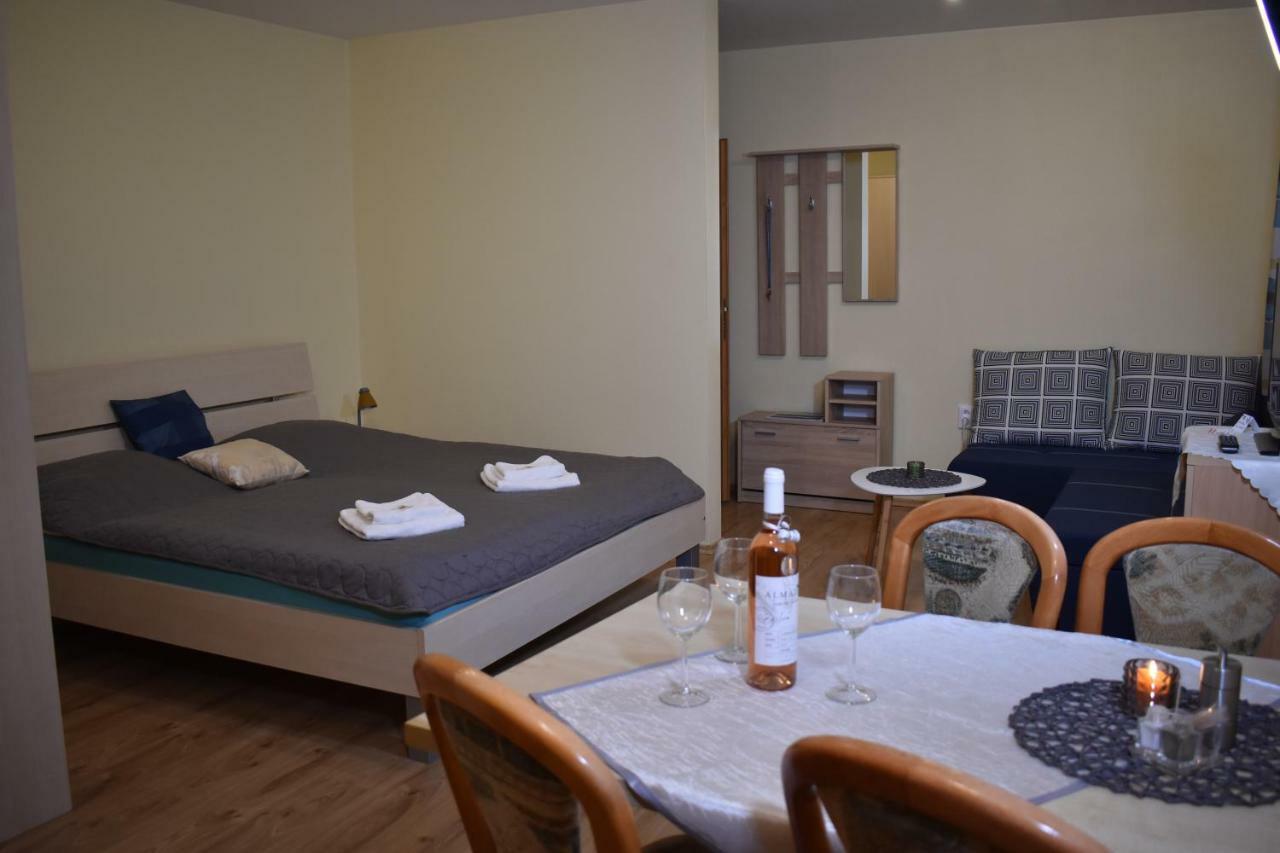 Beska Apartment Besenova Ngoại thất bức ảnh
